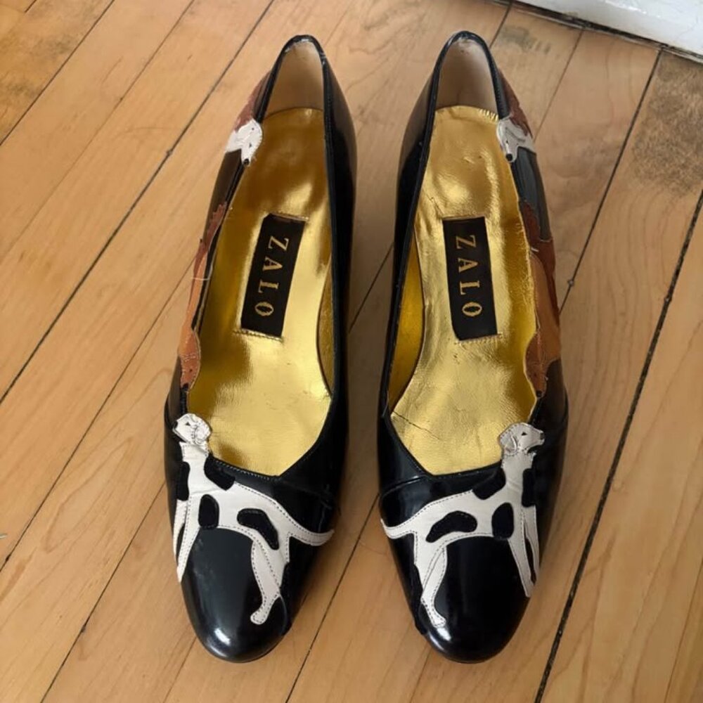 SOLD // Vintage Zalo Dog Kitten Block Heels - Picture 2 of 9